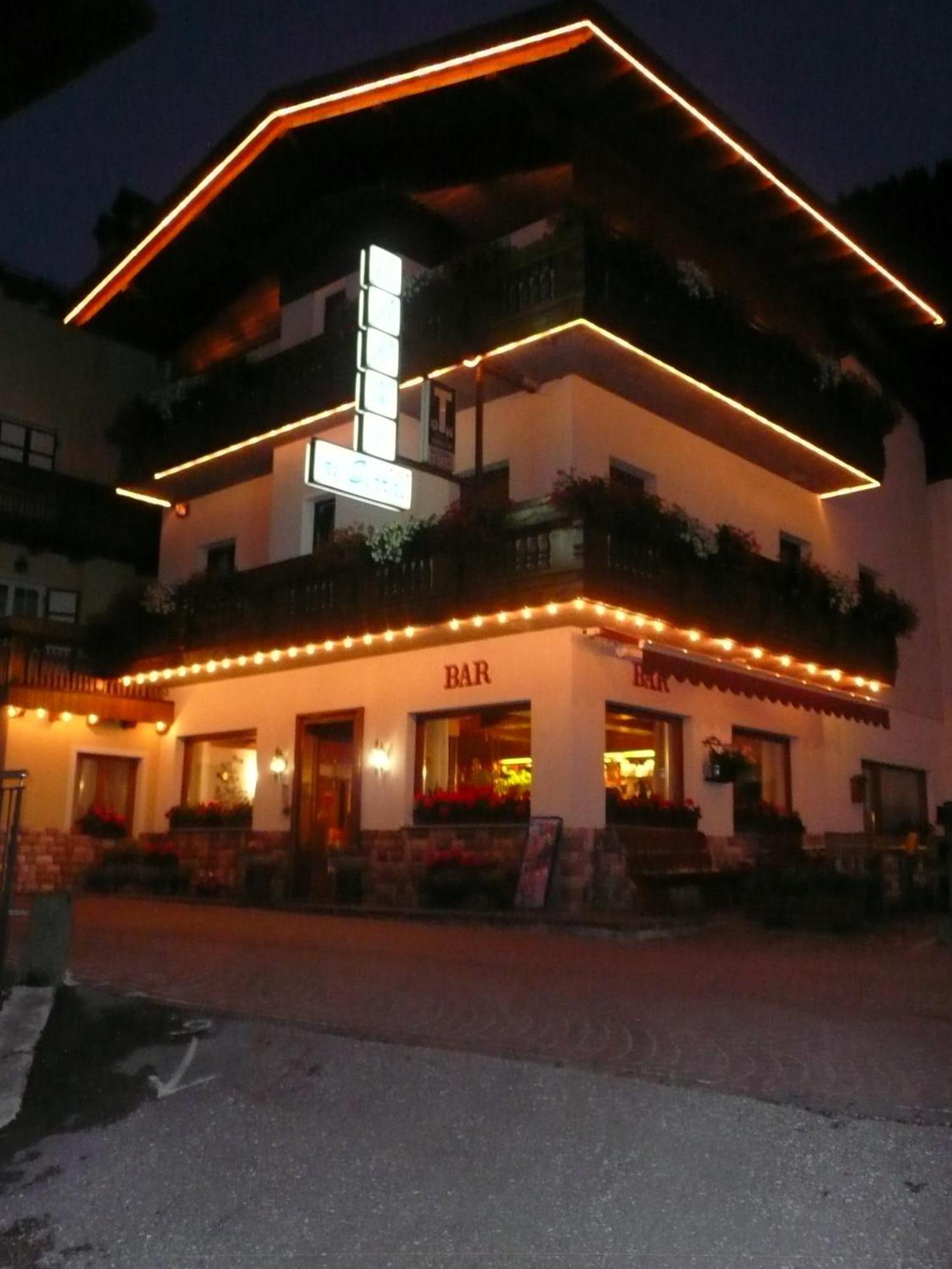 Hotel Garni Ai Serrai Rocca Pietore Exteriér fotografie